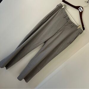 Haggar Light Gray Dress Pants Classic Fit Men's 36 x 30 great preworn condition